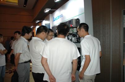 �_�_��Ӽ��F