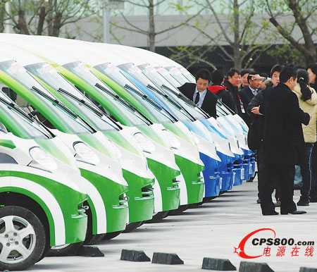 ����˽�˽����վ����a(b��)�N300�fԪ