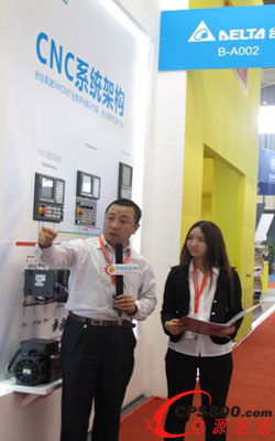 在展會上,專業(yè)媒體總是追逐著臺達帶來的最新產(chǎn)品與解決方案