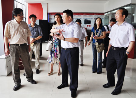 ��˼ģ���ڣ�ǰ���У����S�����ڣ�ǰ���󣩵Ƚ�B��˾�a(ch��n)Ʒ��r