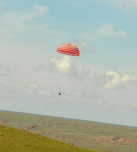 神舟九號順利返回 砷化鎵太陽能電池提供充足電能