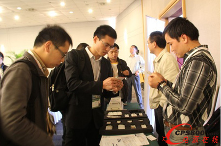 ����������Ӣ�w��չ�_����