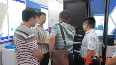 ��늲�΢һ�w��UPSʢ�b�����׌��Ї������W�������[��