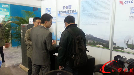 ��늲�΢UPS�Դ�������� �Ͼ����ݰ���չ�^������ 