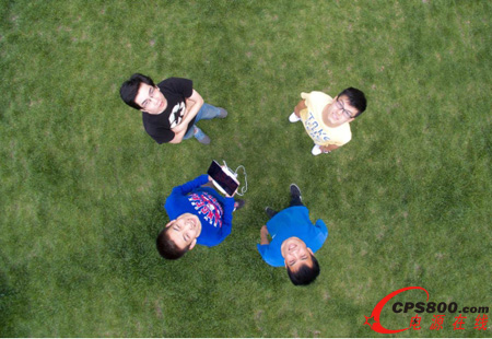 崔業(yè)璞及團(tuán)隊(duì)成員陳昂、唐浩譽(yù),王長磊