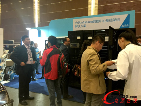 �c���I����ʿ���^�_�_�Gɫ��������չ�_�����н���