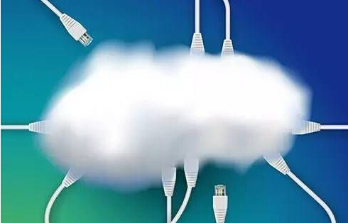 互聯(lián)網(wǎng)變革的十字路口 數(shù)據(jù)中心面臨混合云轉(zhuǎn)型