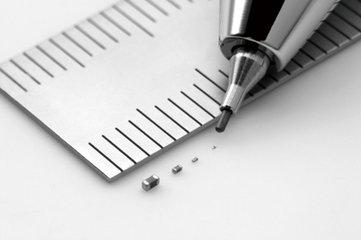 �����������Ƴ�3225M�ߴ�10��F�Ķ����մ������