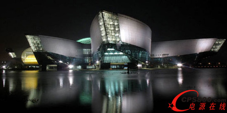 ����ȫ���_չ��ʮ���塱�Gɫ����ʾ������  ���M�������ܻ��;���������