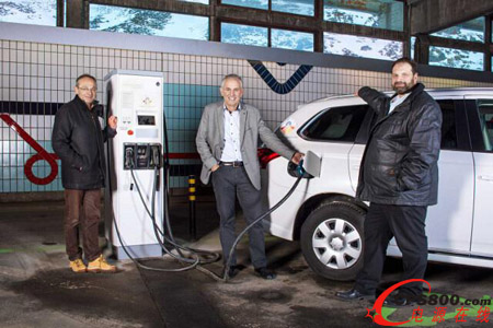 ��ʿ����ˮ���l늵ĸ�ɽ늄�܇���վ����